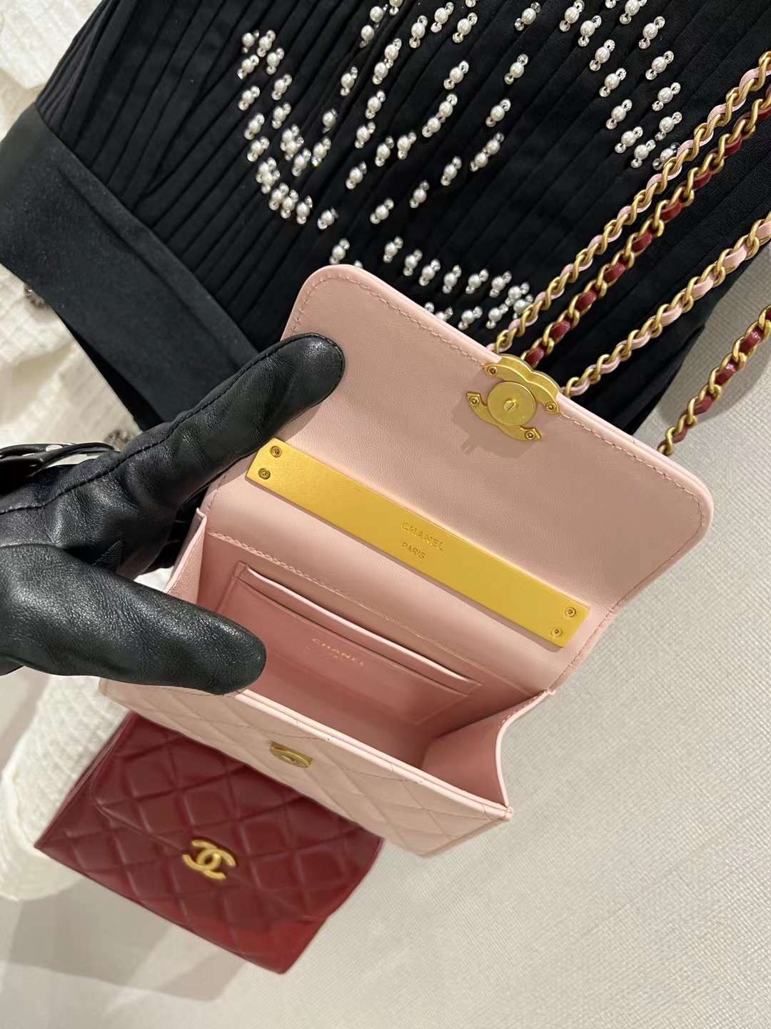 【P1020】香奈儿包包价格 Chanel新款粉色羊皮迷你琉璃珠宝手柄包链条包
