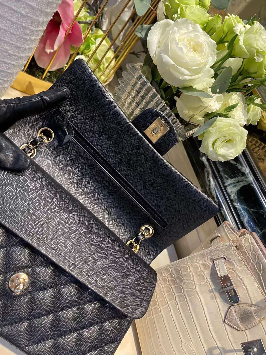 【P2700】香奈儿中国官网 Chanel CF25CM黑色原厂鱼子酱皮链条包 黑色内里