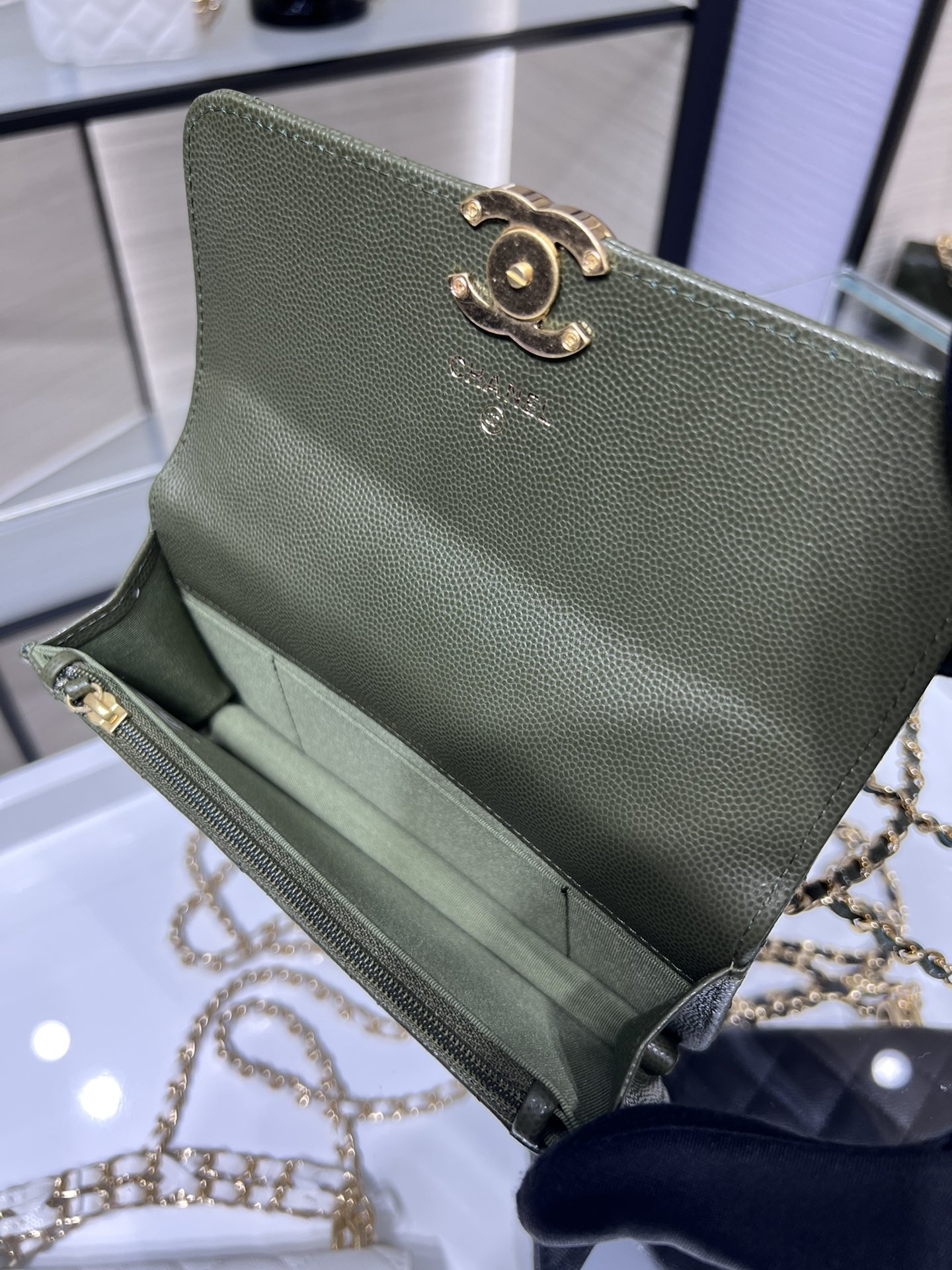 【P1170】Chanel包包官网 香奈儿新款鱼子酱皮22K双链条斜挎手机包 绿色