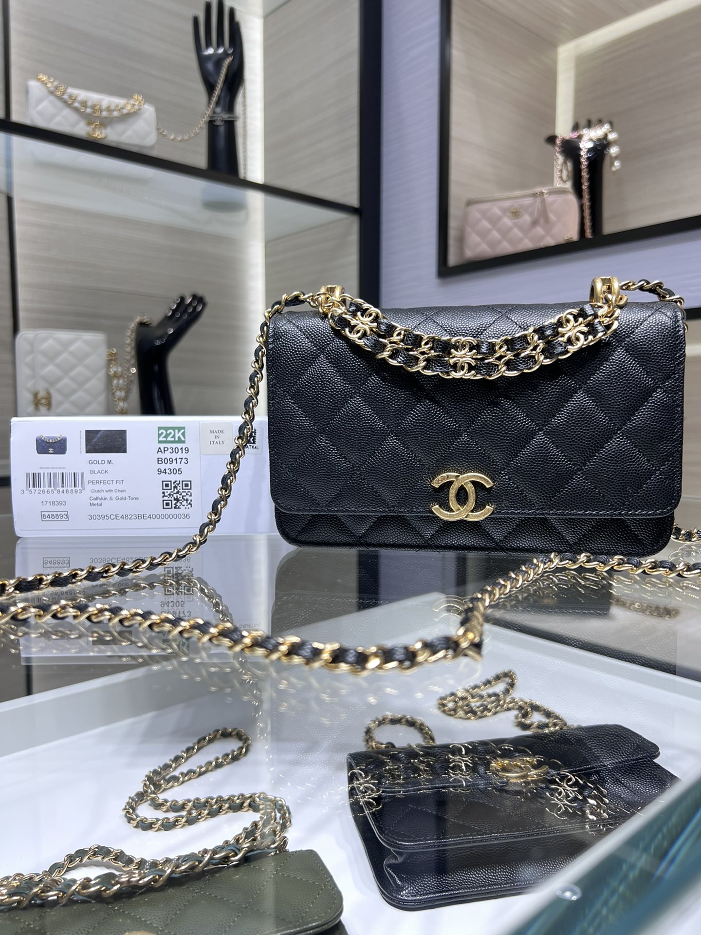 【P1280】香奈儿包包官网 Chanel 22K双链鱼子酱皮WOC手拎包斜挎包 黑色