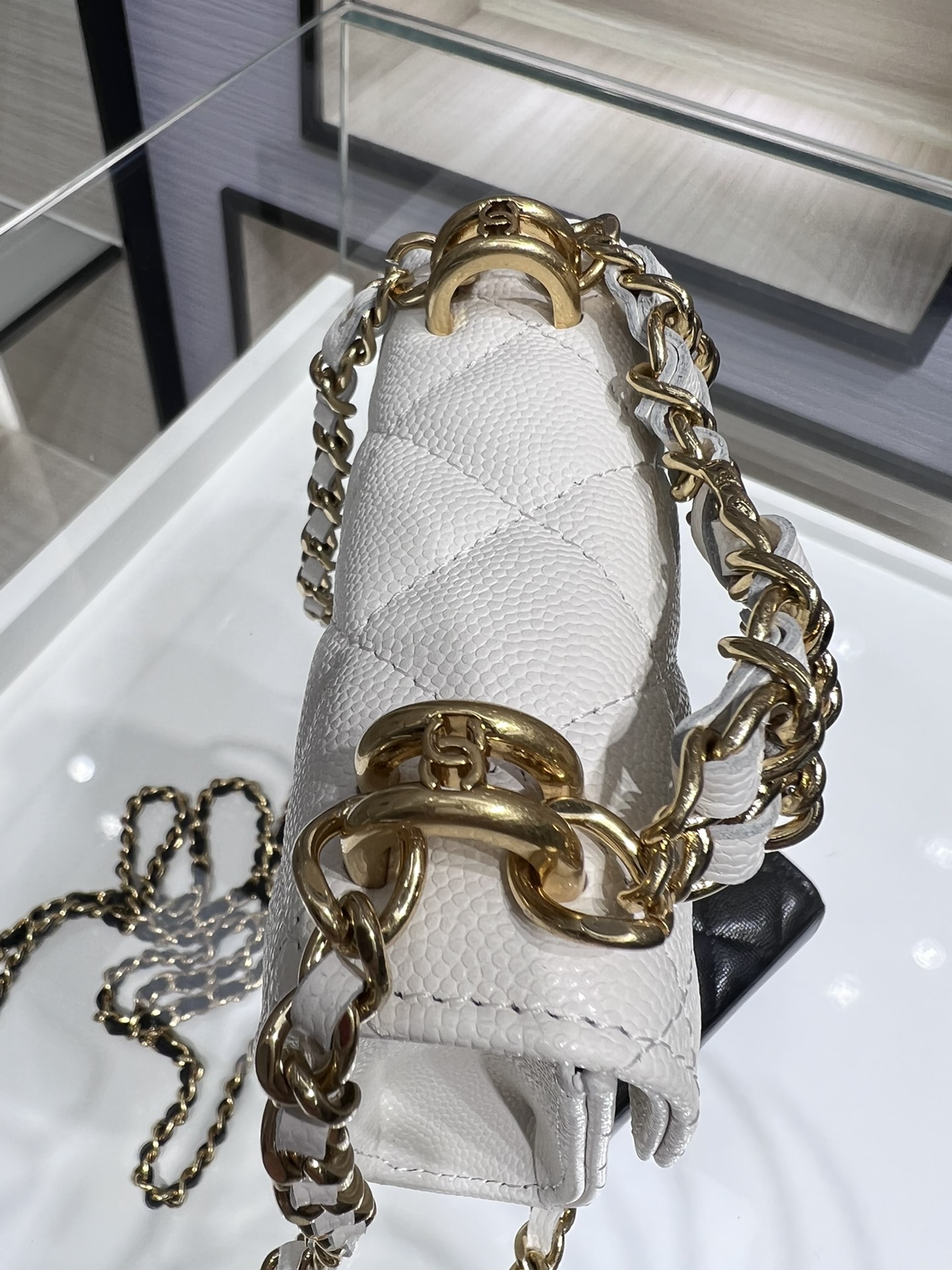 【P1170】Chanel包包价格 香奈儿白色鱼子酱皮22K双链零钱包卡包11CM