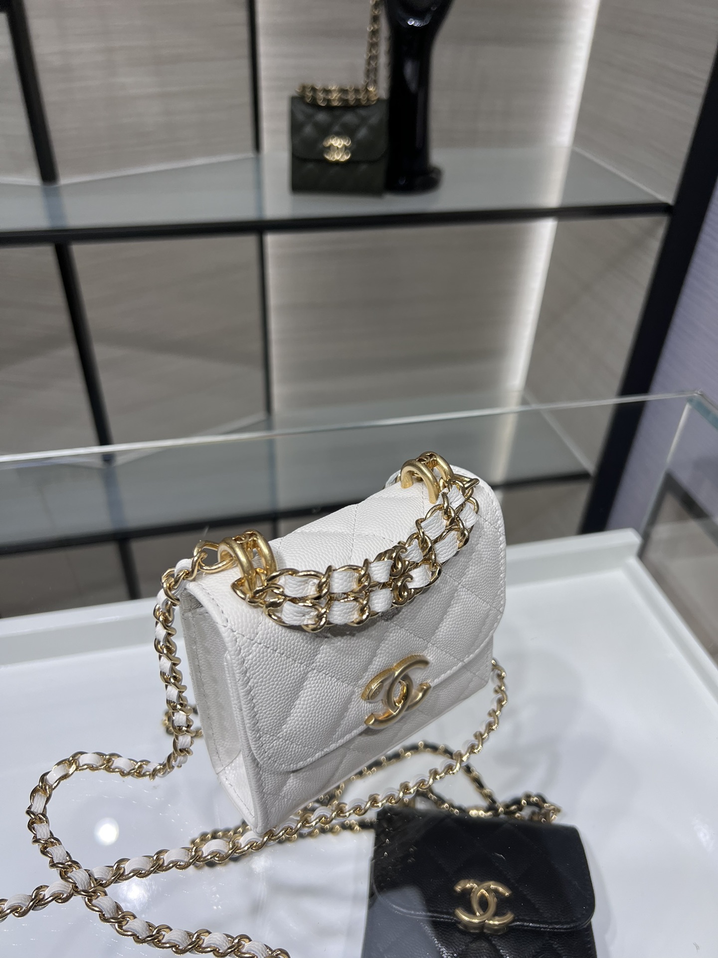 【P1170】Chanel包包价格 香奈儿白色鱼子酱皮22K双链零钱包卡包11CM