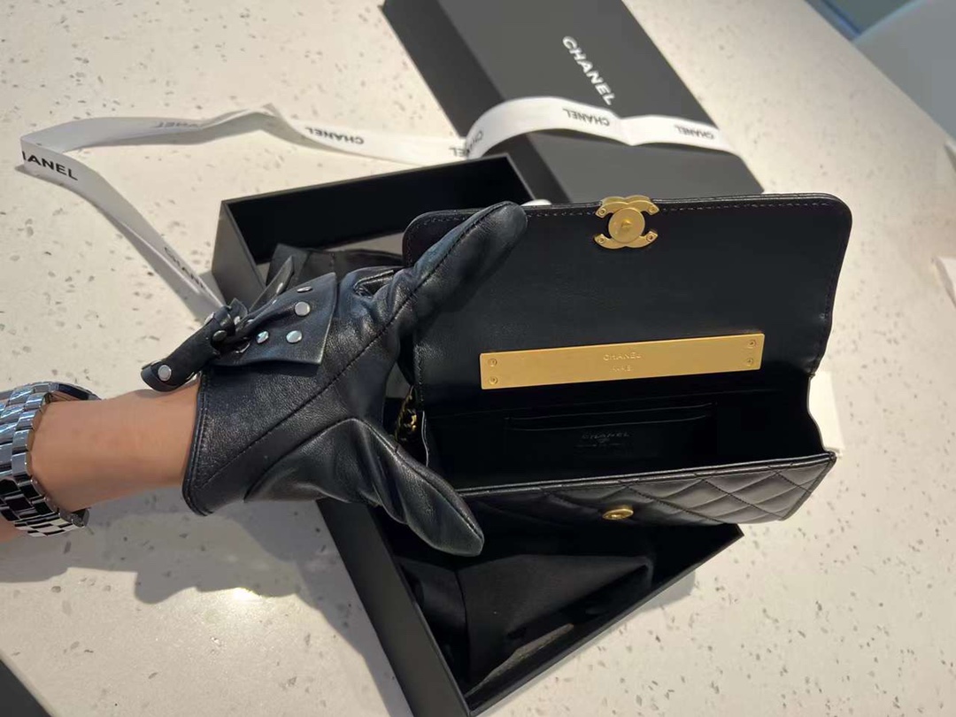 【P1280】Chanel女包价格 香奈儿2022新款羊皮菱格纹珐琅手柄Kelly包中号 黑色