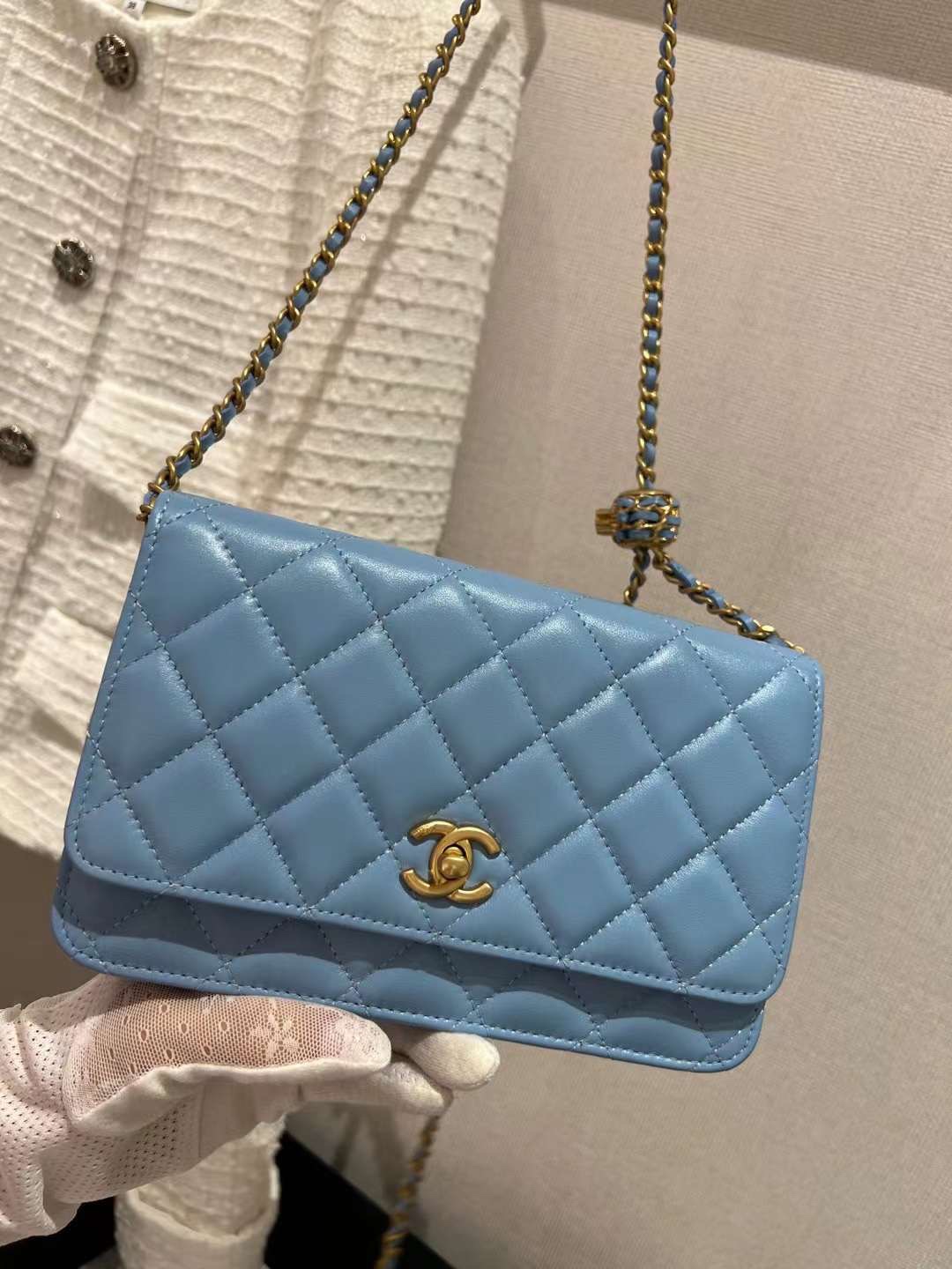 【P1020】厂家直销 Chanel香奈儿2022新款蓝色羊皮金球锁链条空姐包Woc斜挎包