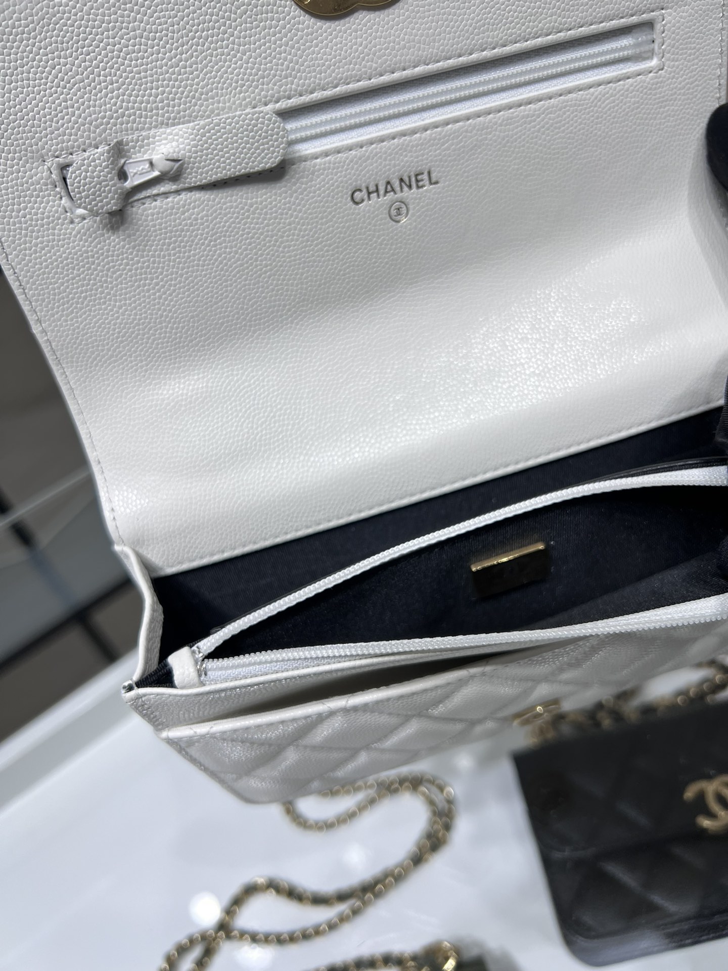 【P1280】Chanel女包批发 香奈儿白色鱼子酱皮22K双链Woc空姐包斜挎包