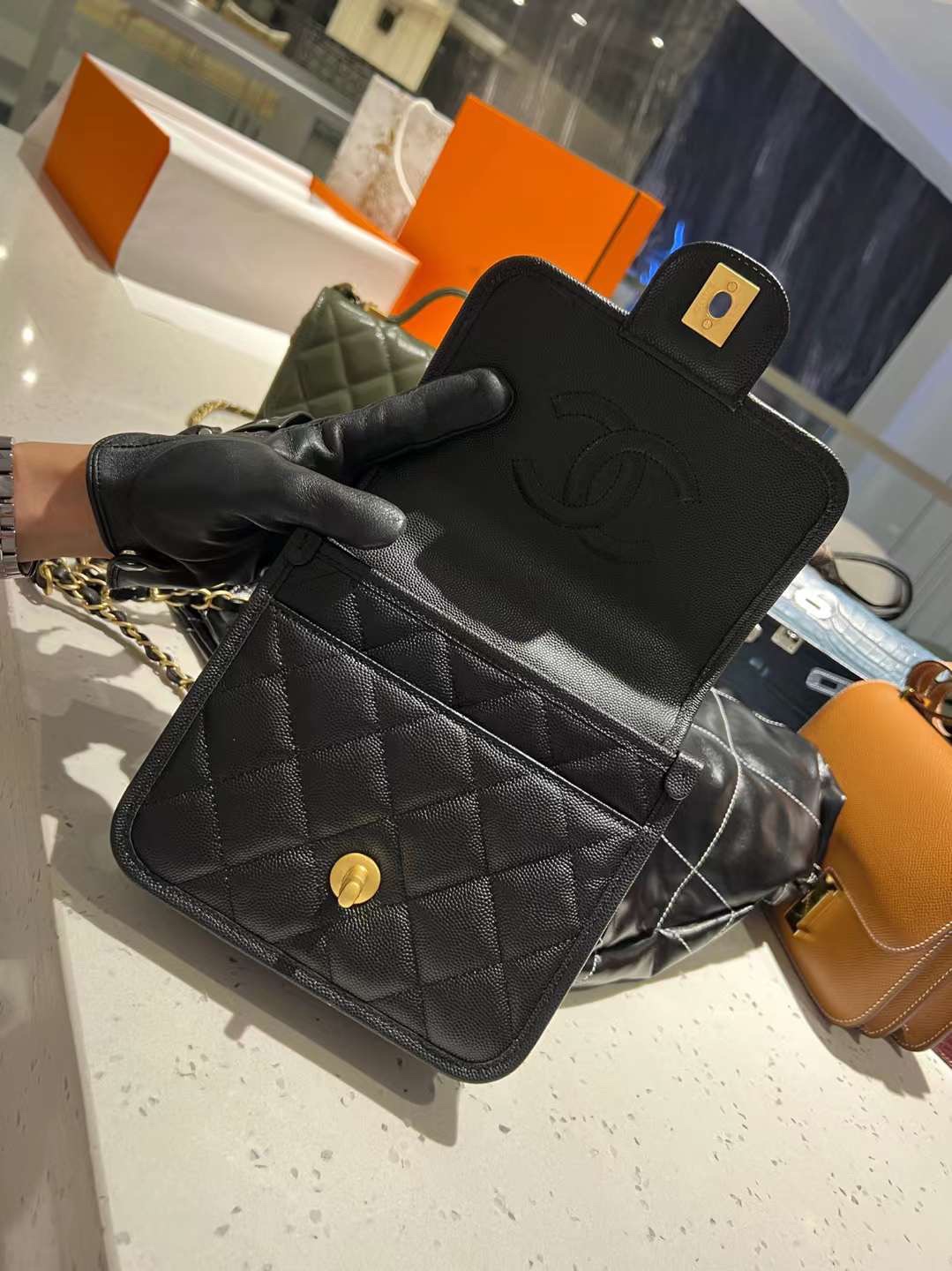 【P1470】厂家直销 Chanel香奈儿菱格小方包进口鱼子酱皮手提女包 黑色