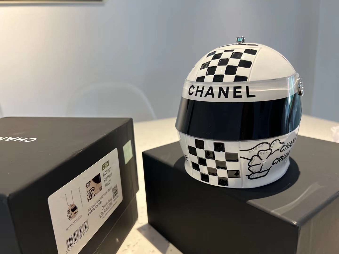 【P2400】Chanel包包官网 香奈儿2023新款链条斜挎包机车头盔包 白色
