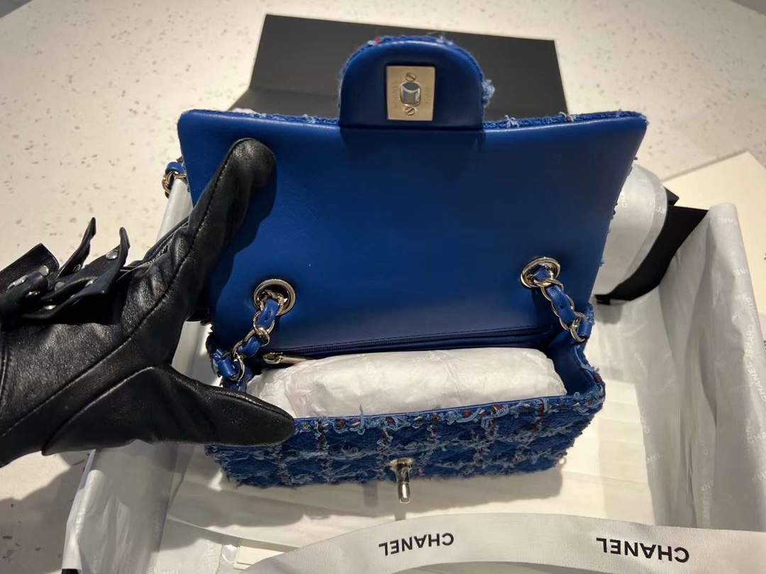 【¥1580】广州包包批发 Chanel香奈儿蓝色粗花呢链条Mini CF20CM斜挎女包