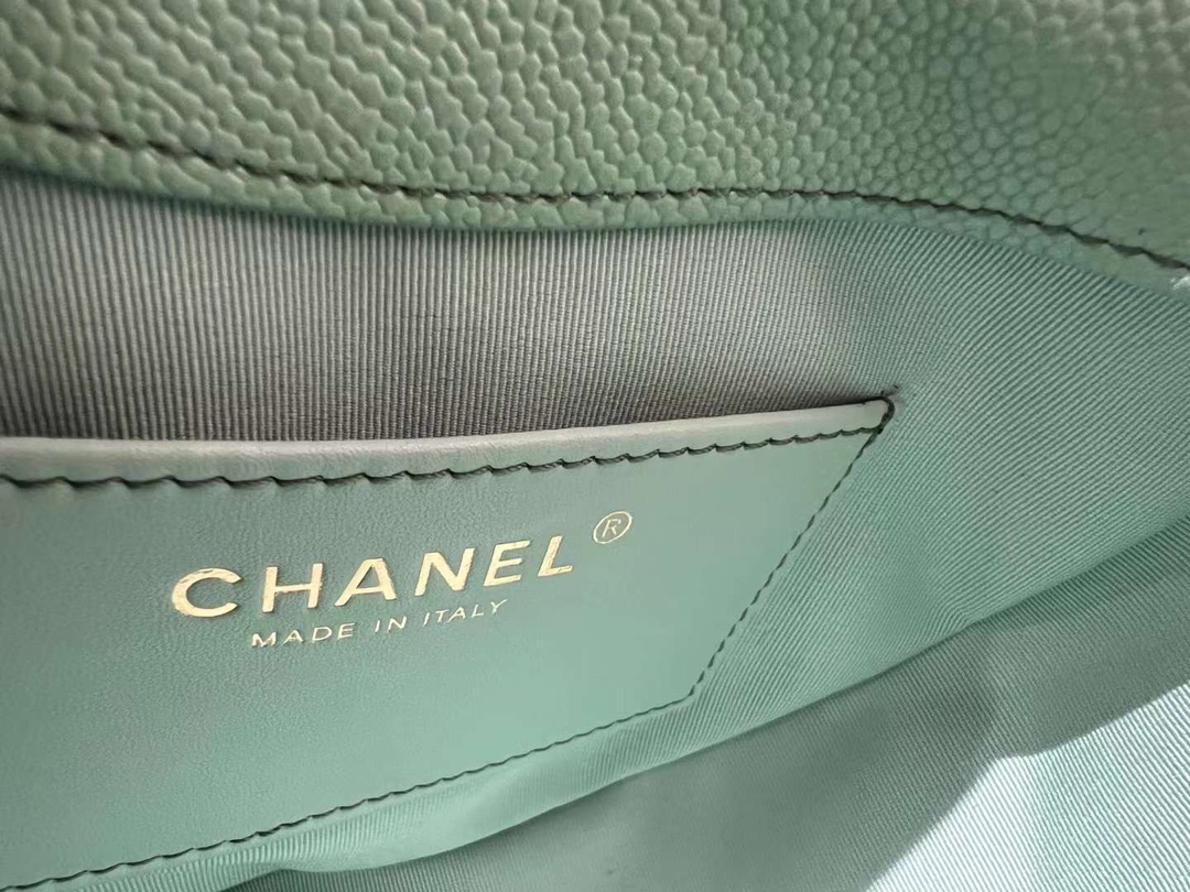 【P1880】Chanel包包官网 香奈儿23年新款复古大logo半月马鞍包 薄荷绿