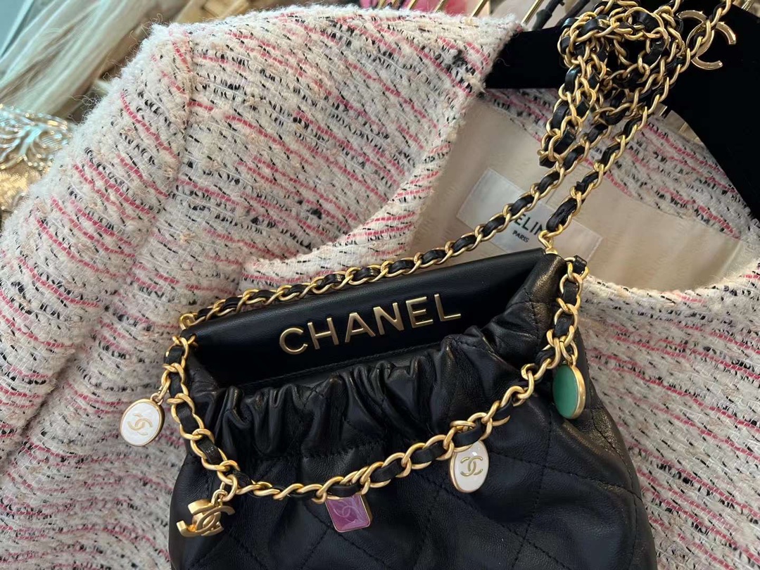 【P1880】香奈儿2023新款女包 Chanel菱格纹羊皮迷你福袋包链条斜挎包 黑色