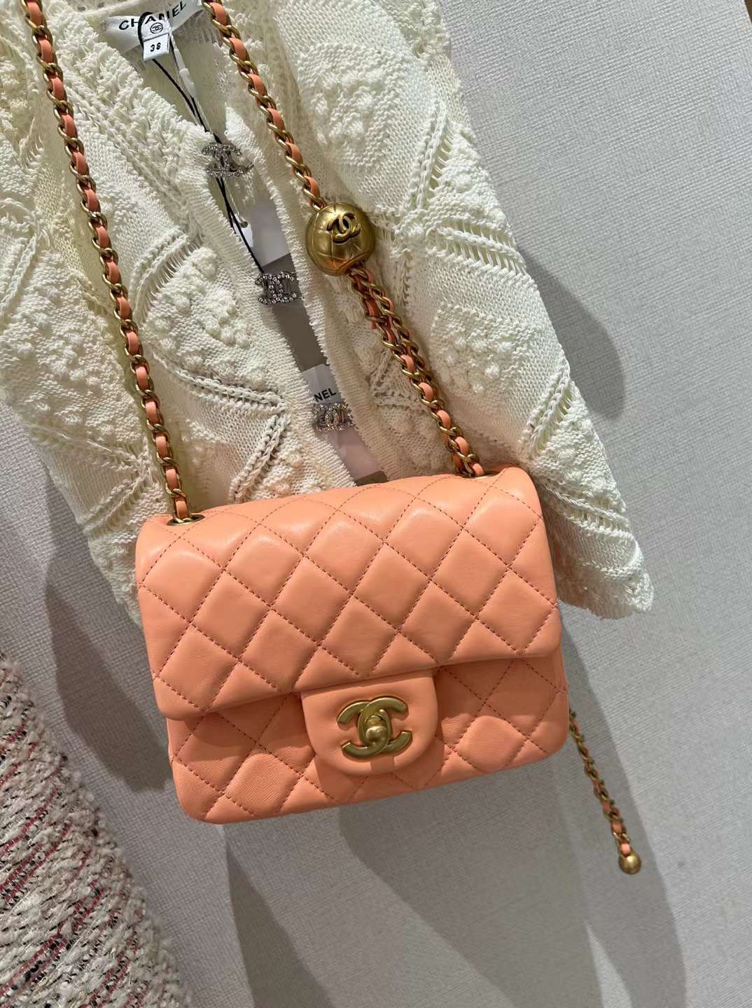【P1580】Chanel包包价格 香奈儿2023新色橘粉色金球链条CF17CM斜挎女包