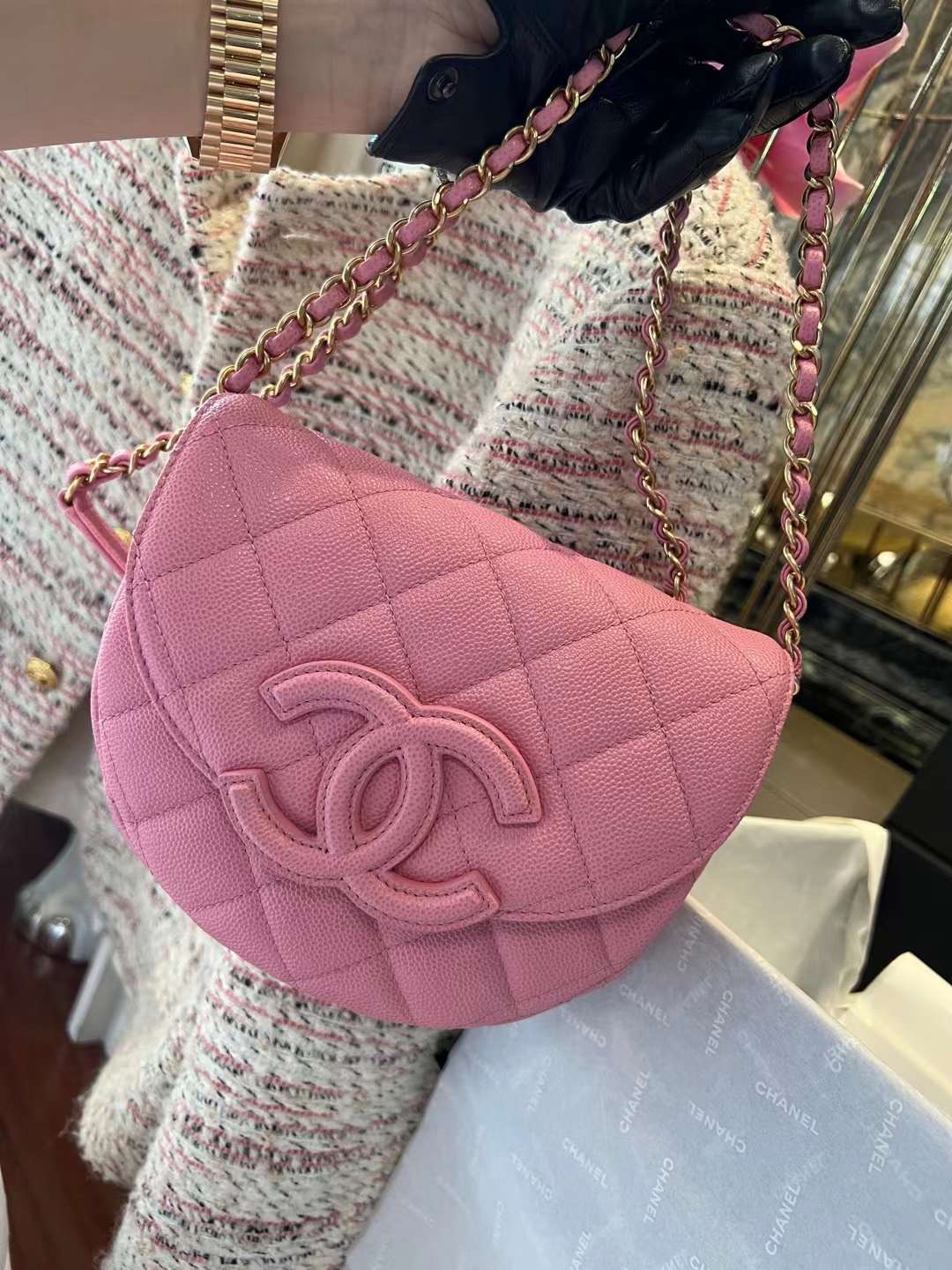【P1880】Chanel女包批发 香奈儿2023新款大logo半月马鞍包口盖包 粉色