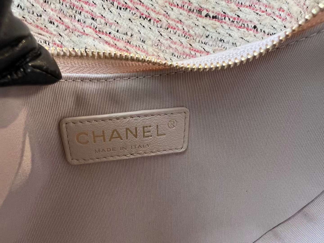 【P1430】Chanel香奈儿2023新款菱格羊皮链条腋下包斜挎包半月牙包 裸色
