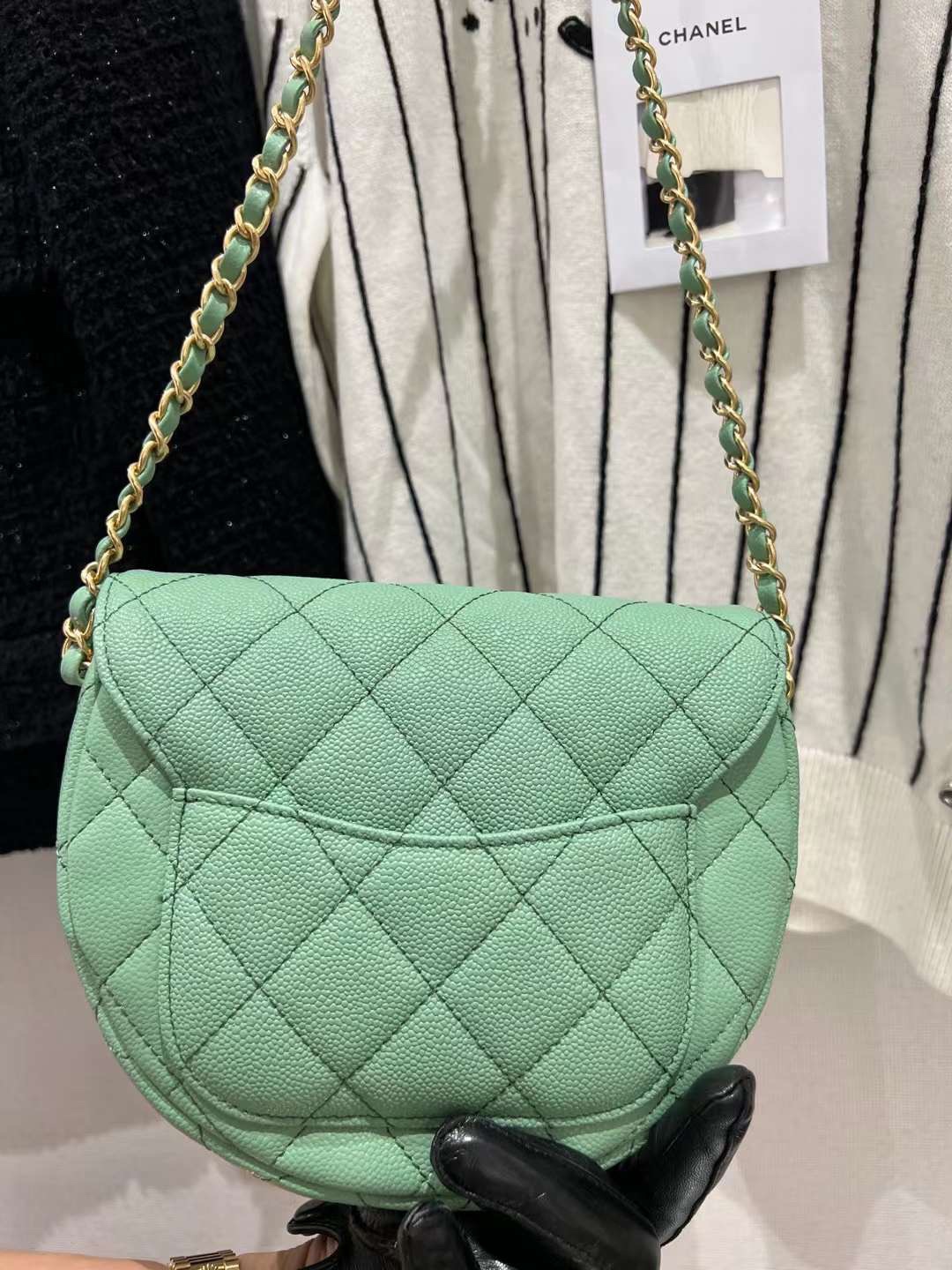 【P1880】Chanel包包官网 香奈儿23年新款复古大logo半月马鞍包 薄荷绿