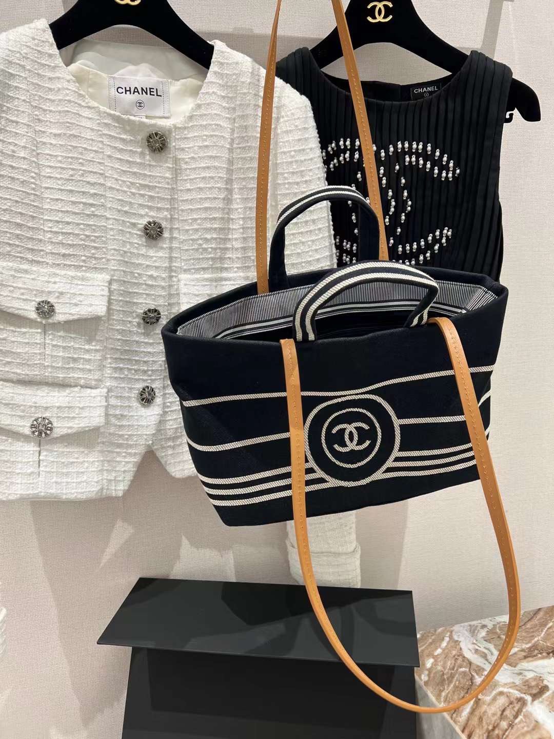 【P1280】CHANEL包包价格 香奈儿中古款条纹帆布手提单肩购物袋妈咪包