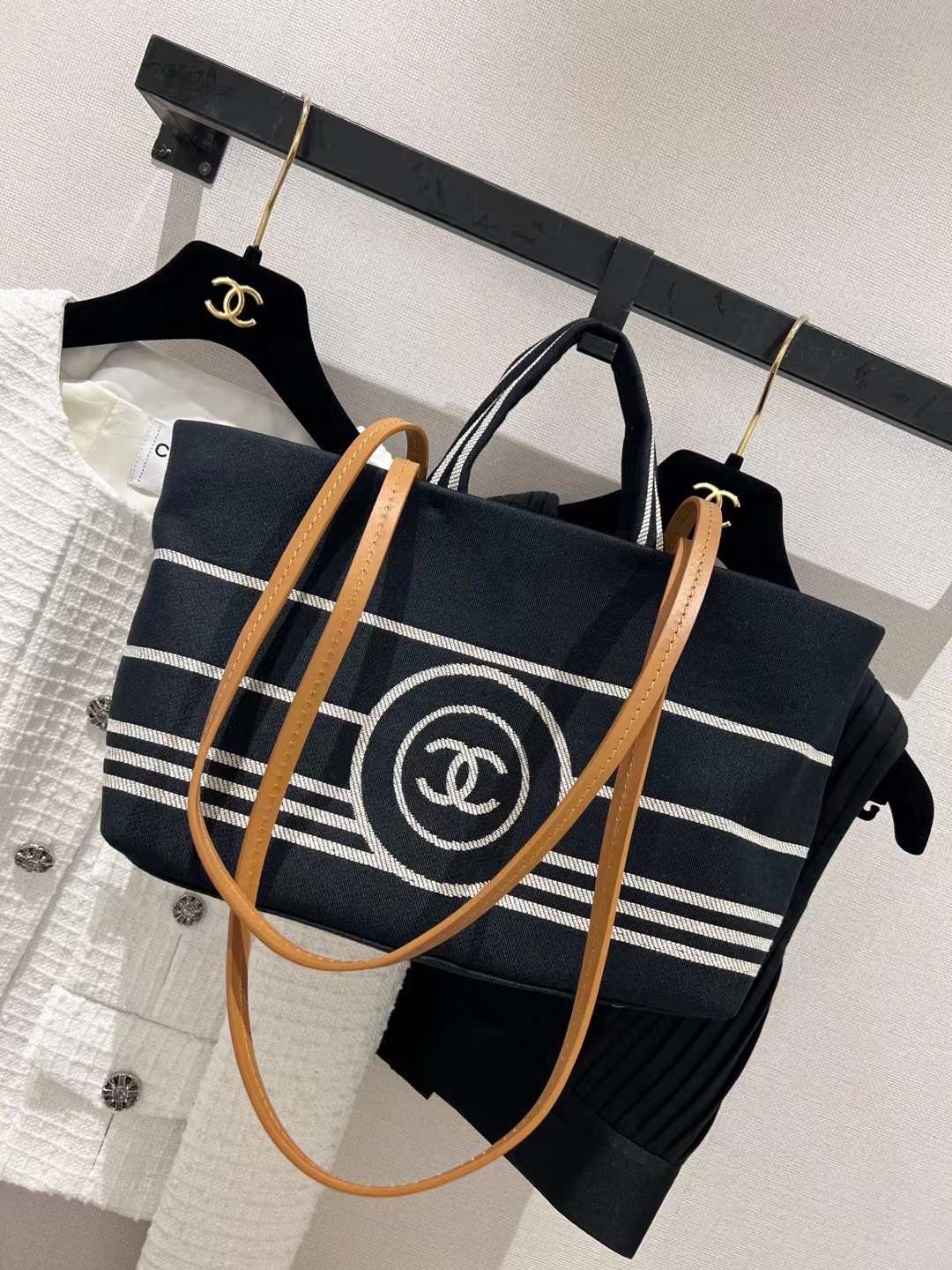 【P1280】CHANEL包包价格 香奈儿中古款条纹帆布手提单肩购物袋妈咪包