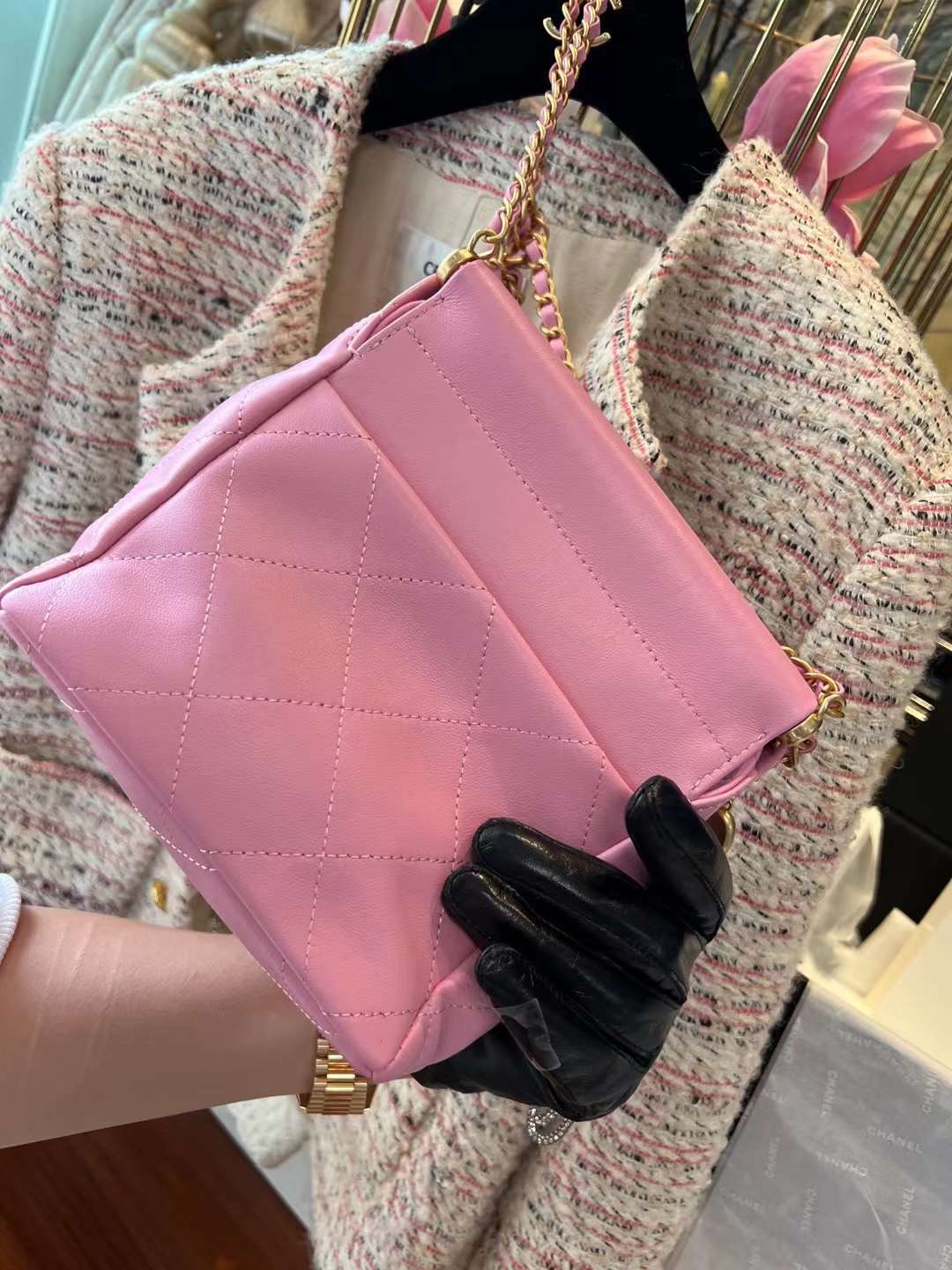 【P1880】Chanel Mini Bag 香奈儿23年新款粉色羊皮福袋包迷你水桶包