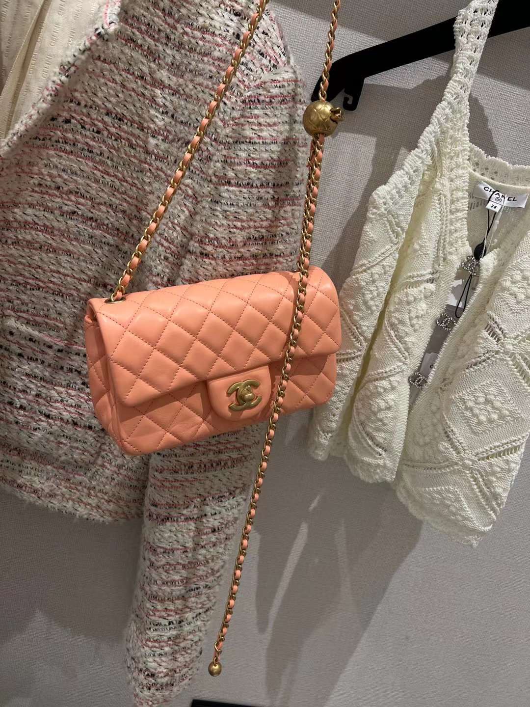 【P1880】广州包包批发 Chanel香奈儿金球链条大Mini CF20CM 2023新色橘粉色
