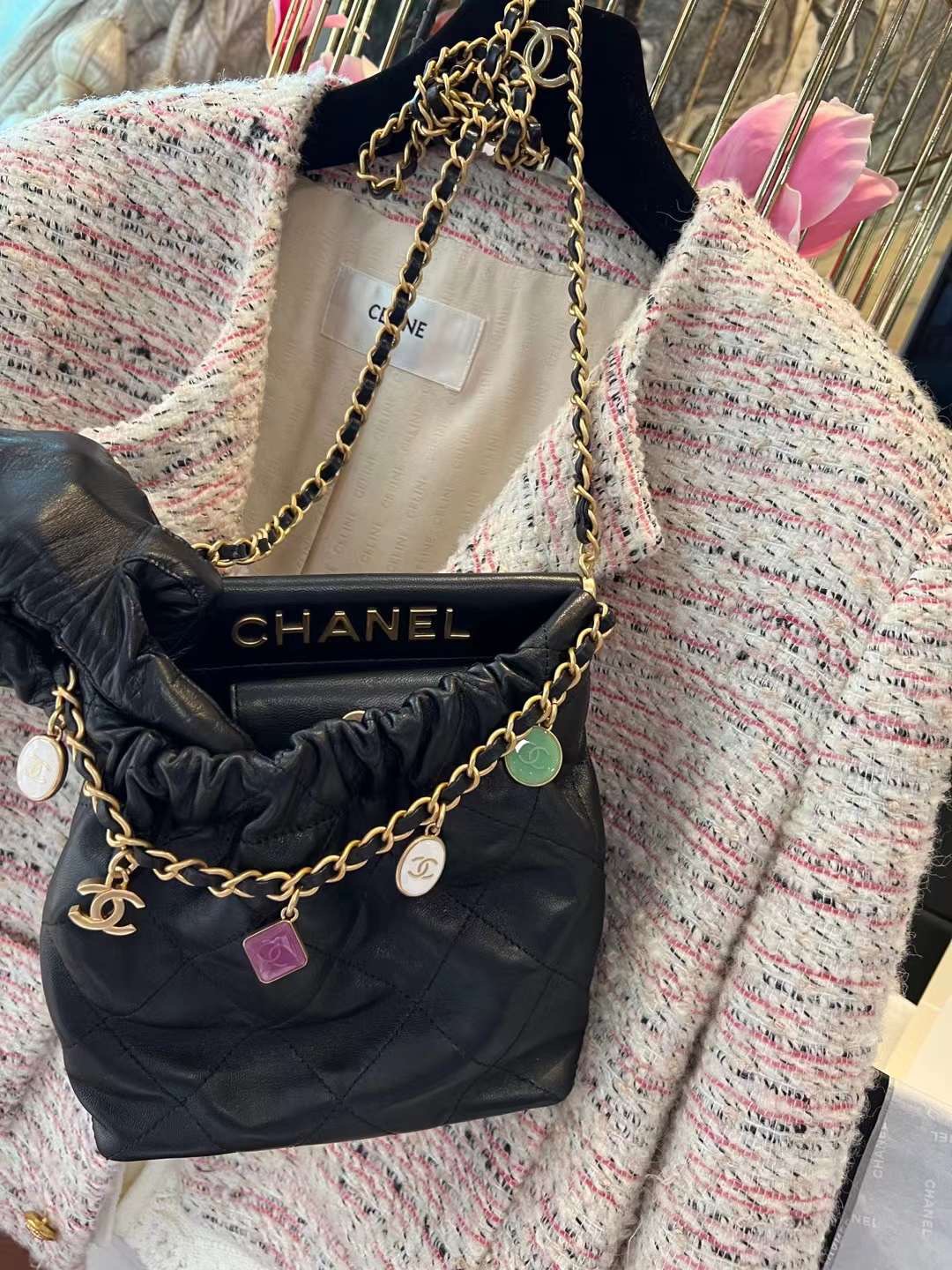 【P1880】香奈儿2023新款女包 Chanel菱格纹羊皮迷你福袋包链条斜挎包 黑色