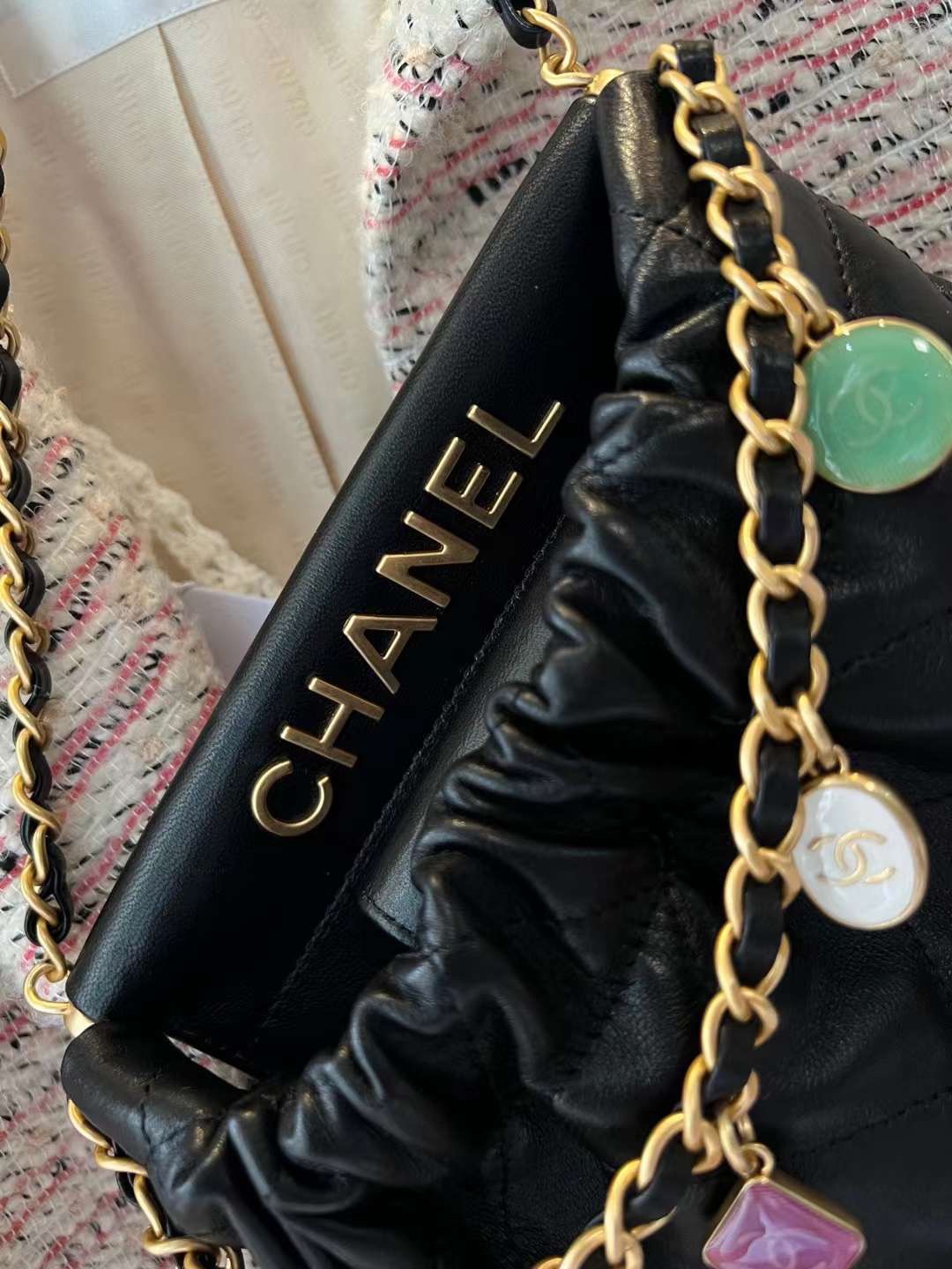 【P1880】香奈儿2023新款女包 Chanel菱格纹羊皮迷你福袋包链条斜挎包 黑色