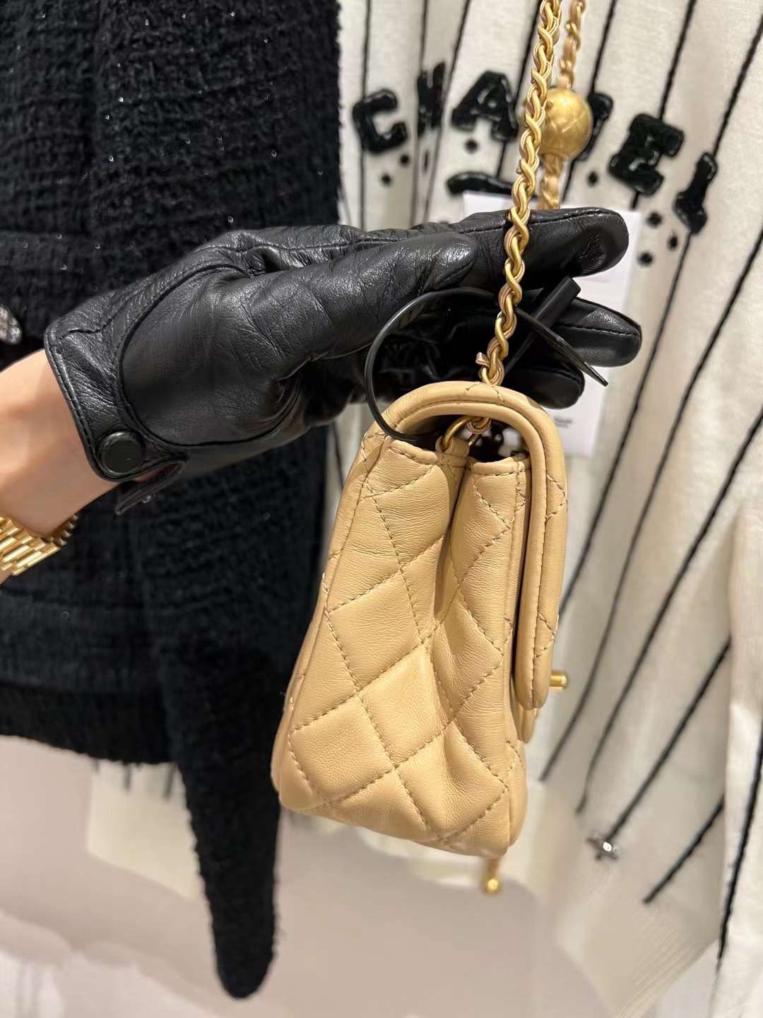 【P1580】香奈儿金球包 Chanel 2023新色奶茶色菱格羊皮方胖子CF 17CM