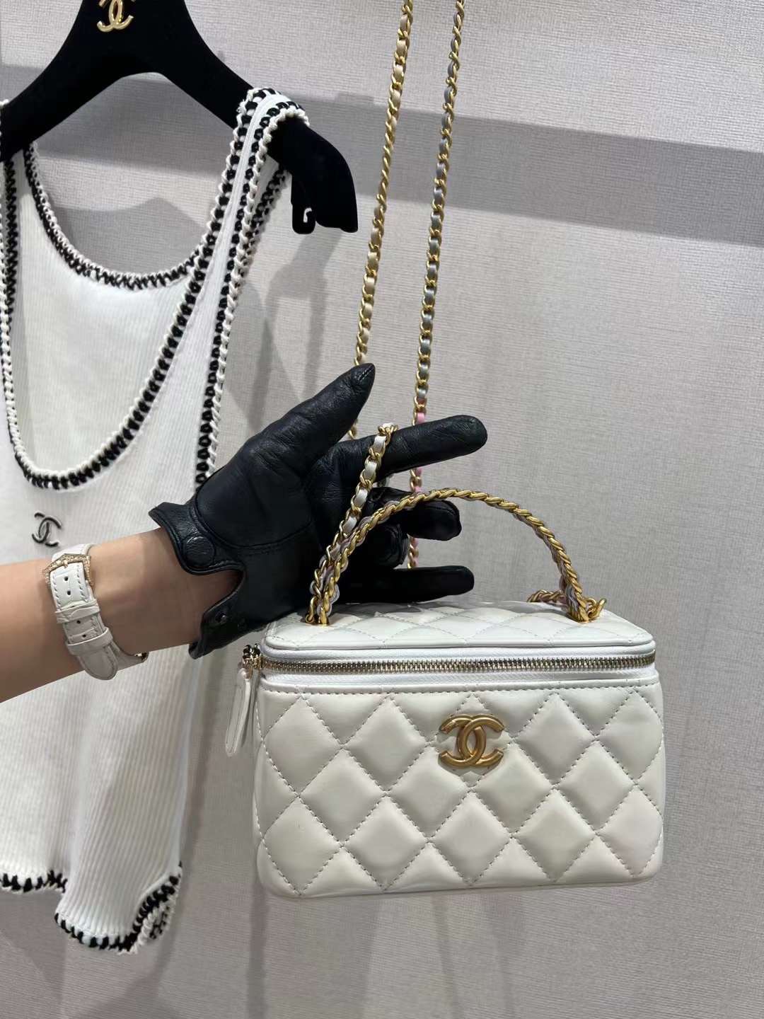 【P1280】一件代发 Chanel香奈儿白色原厂皮彩色手柄手提斜挎盒子化妆包