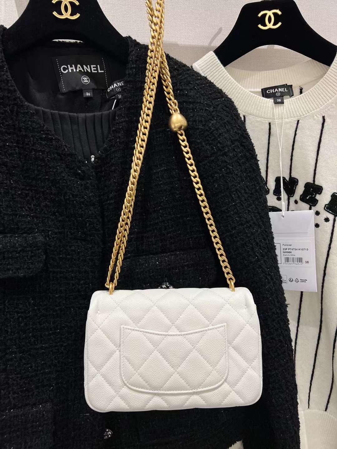 【P1880/2030/2180】Chanel香奈儿23年新款爱心扣口盖包链条单肩女包 白色