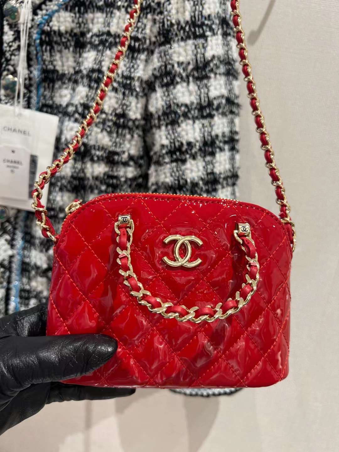 【P1280】Chanel包包货源 香奈儿23春夏新款漆皮手提斜挎贝壳包 红色