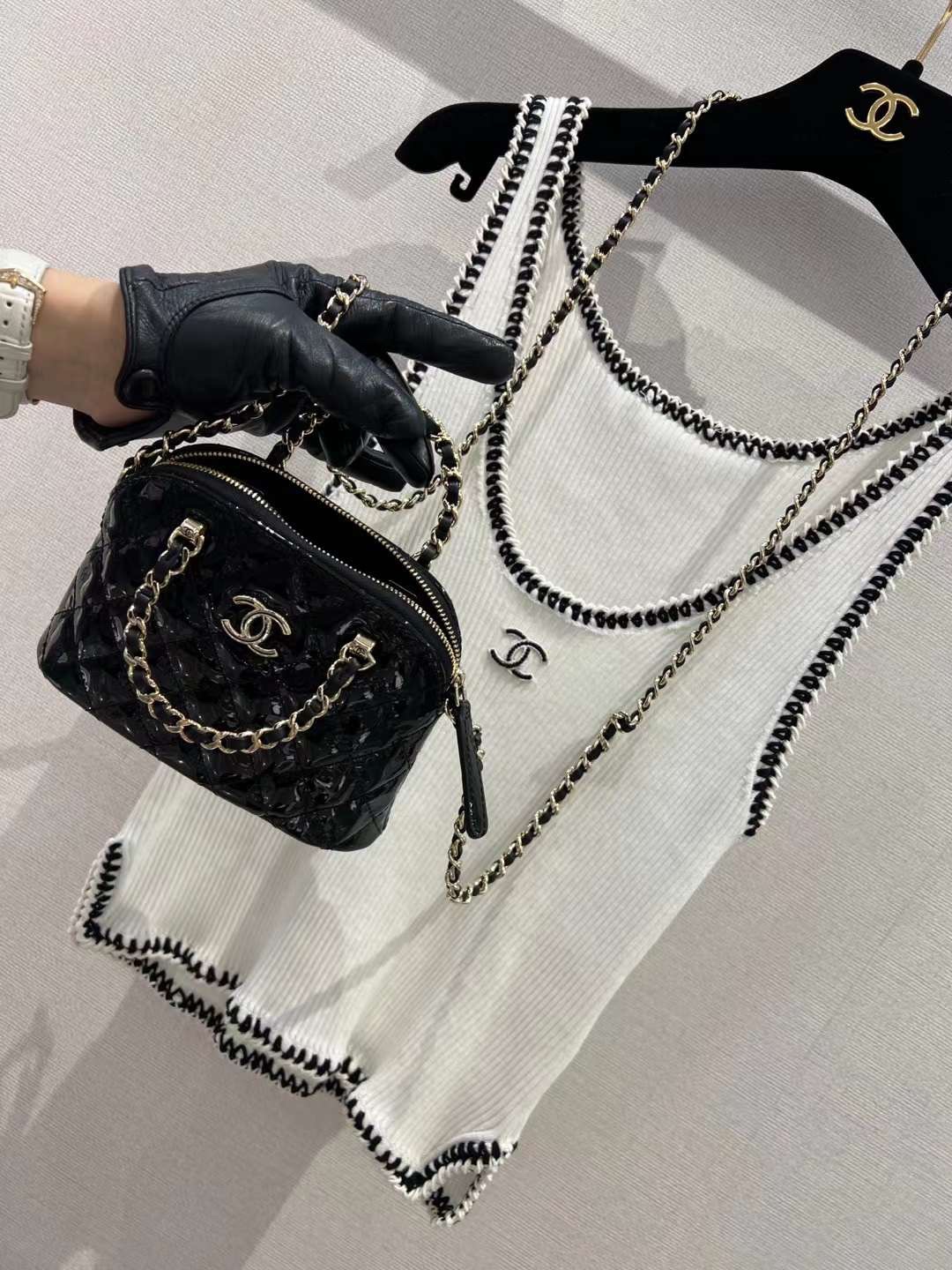 【P1280】香奈儿女包价格 Chanel2023新款菱格纹漆皮手提斜挎贝壳包
