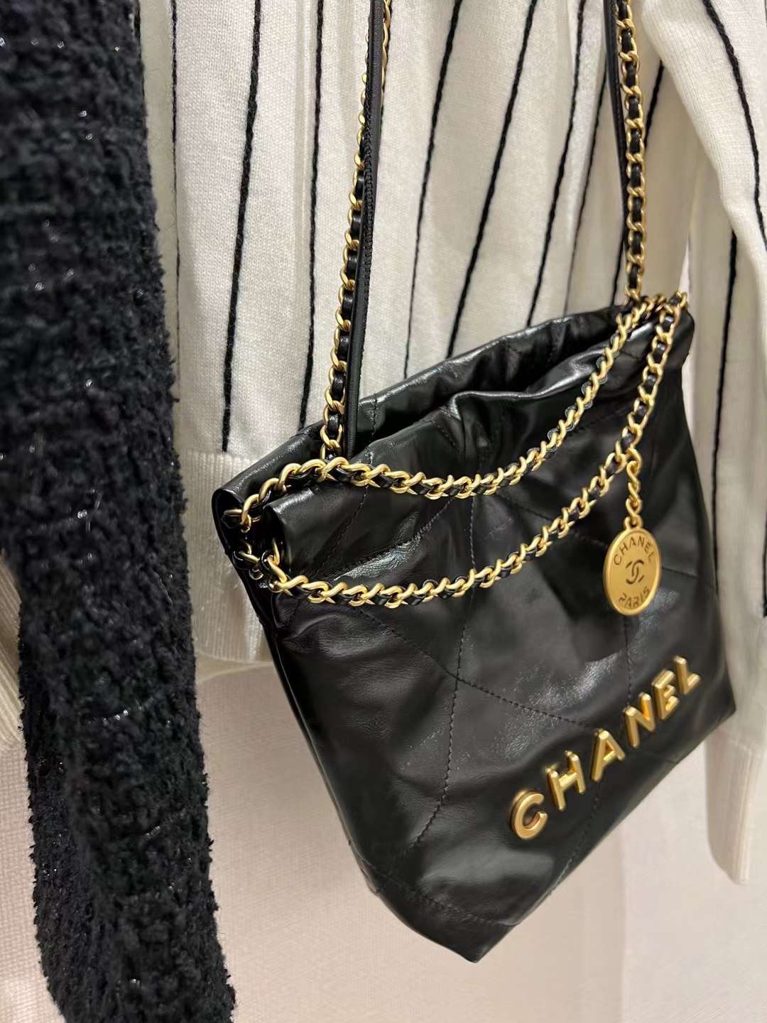 【P1880】Chanel包包价格 香奈儿2023春夏新款22手袋迷你款单肩包 黑色