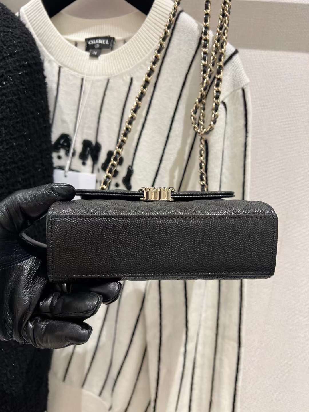 【P1200】Chanel包包批发 香奈儿23年新款链条手柄手提女包 黑色中号14.5CM