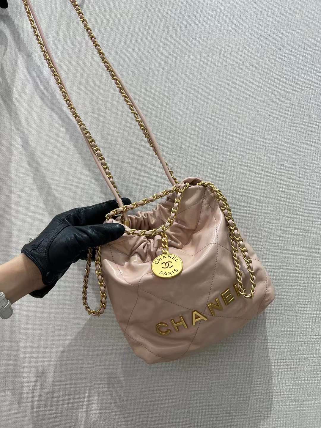 【P1880】Chanel女包货源 香奈儿22手袋迷你款 粉色菱格纹链条单肩斜挎包