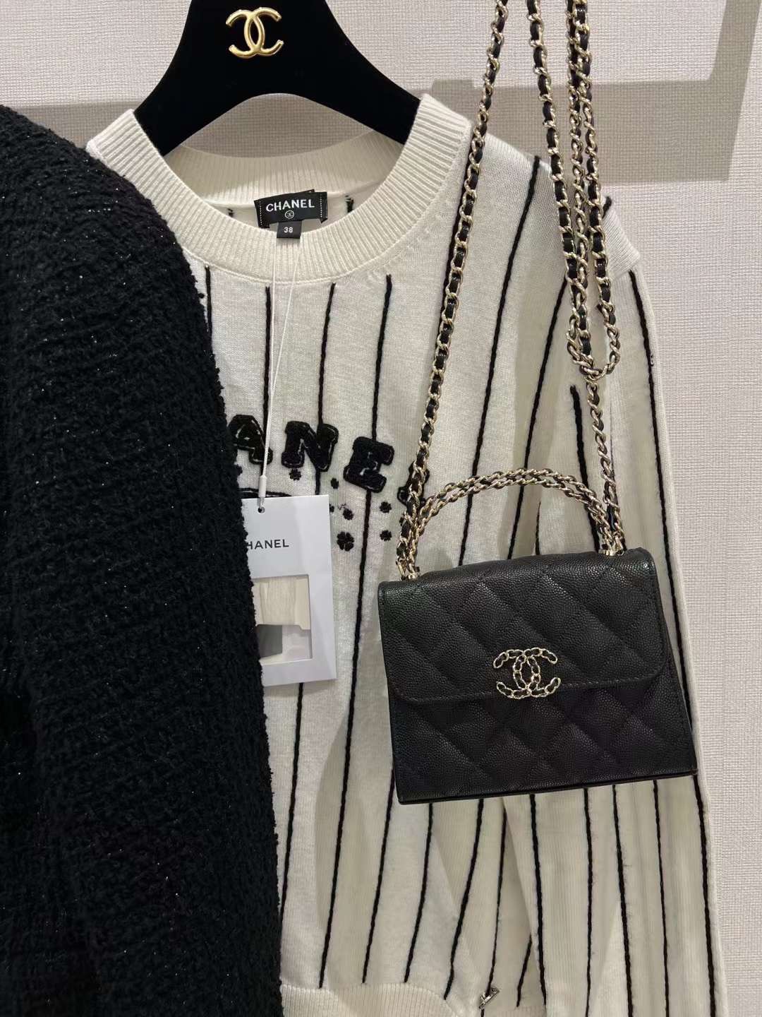 【P1200】Chanel包包批发 香奈儿23年新款链条手柄手提女包 黑色中号14.5CM