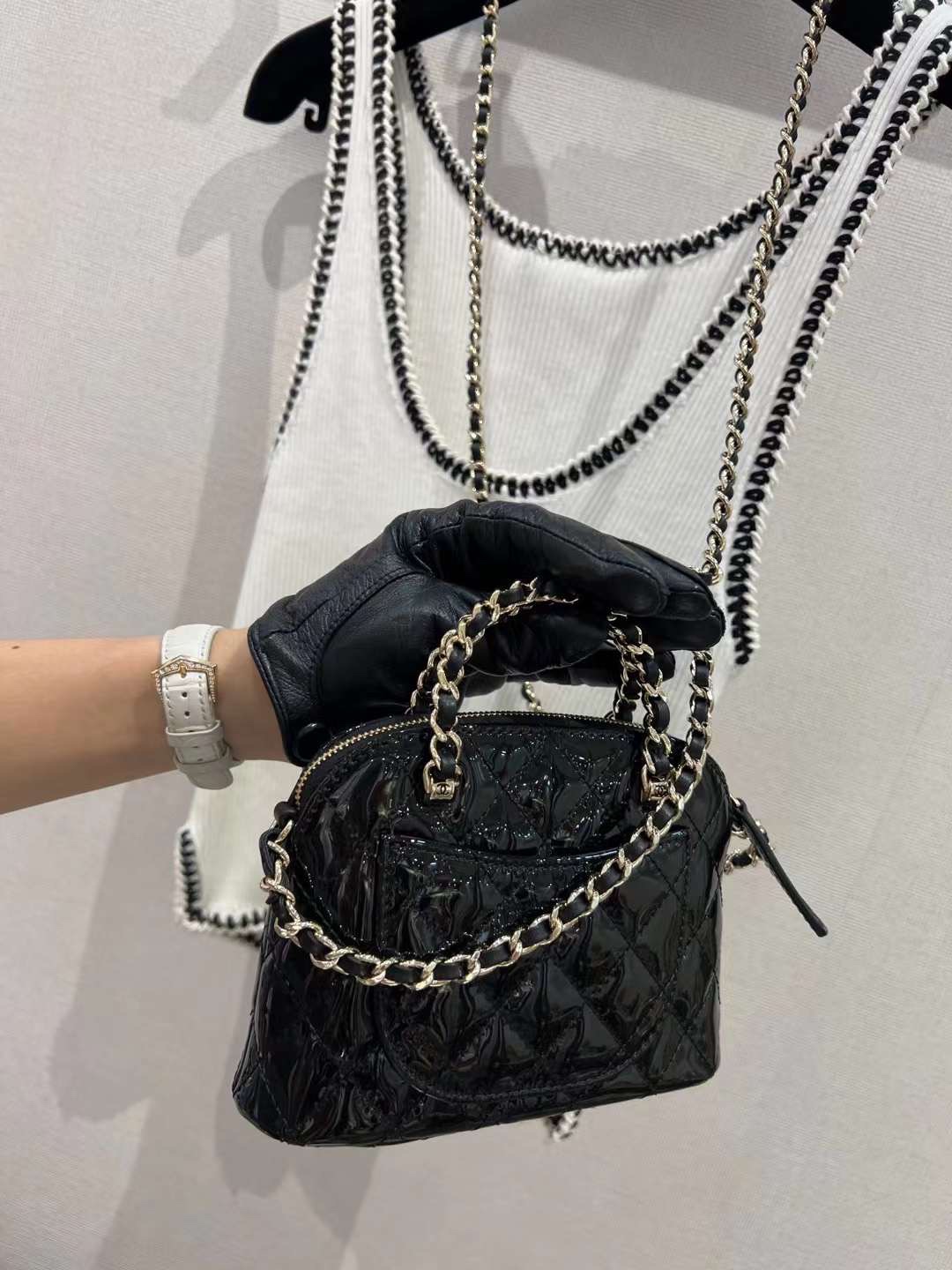 【P1280】香奈儿女包价格 Chanel2023新款菱格纹漆皮手提斜挎贝壳包