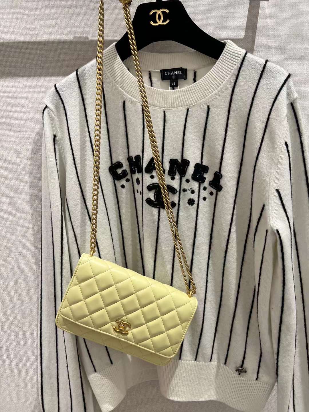 【P1280】Chanel2023新款包包 香奈儿小鸡黄羊皮山茶花调节链条WOC空姐包
