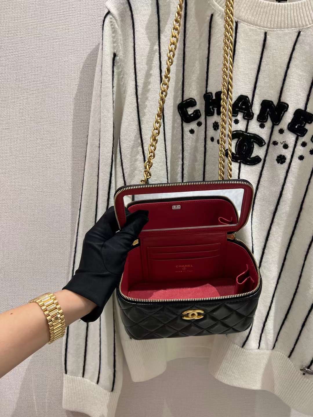 【P1280】一件代发 Chanel香奈儿黑色菱格羊皮山茶花调节链条化妆包盒子包17CM