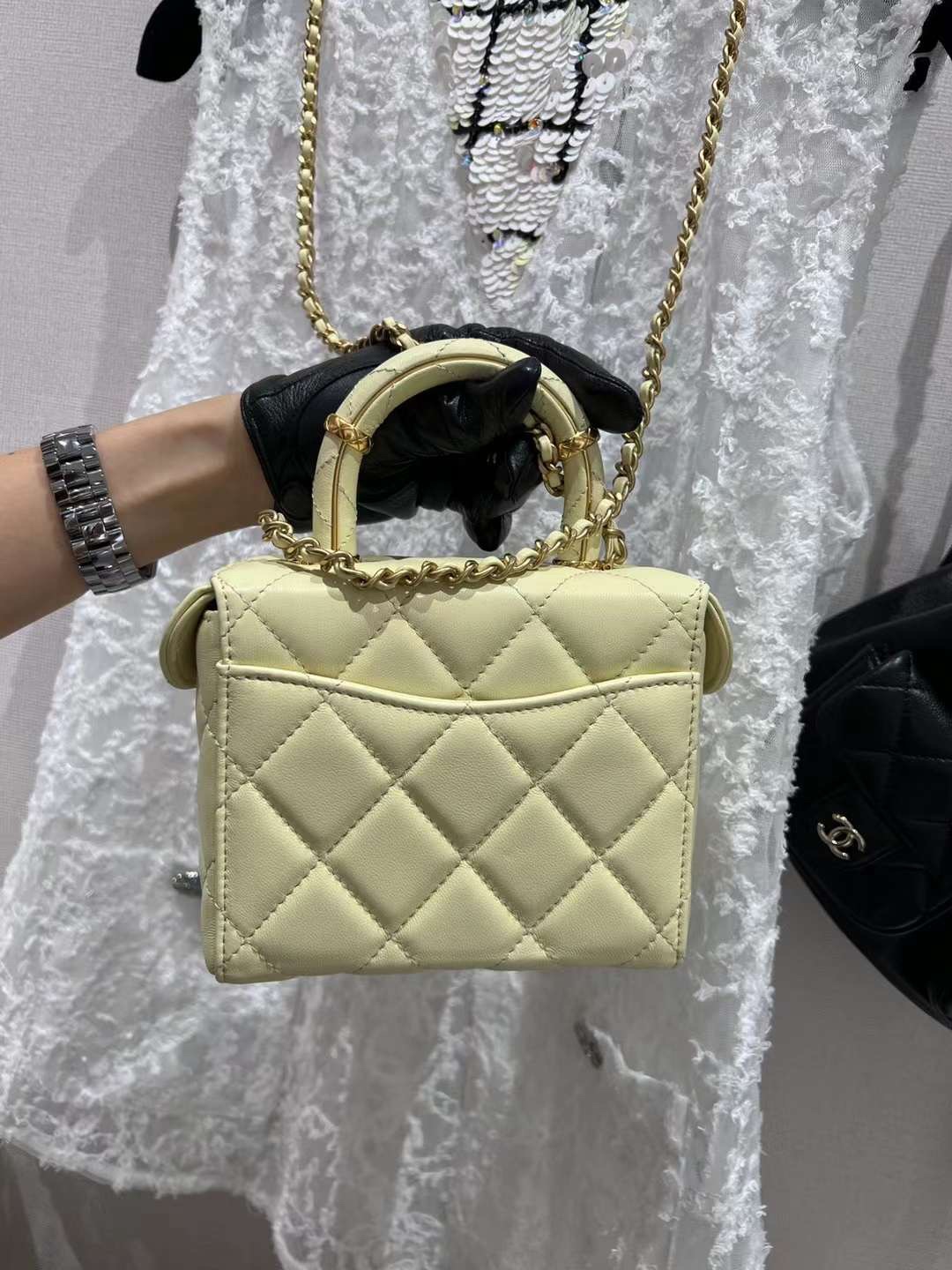 【P2370】香奈儿工厂店 Chanel23年新款小鸡黄菱格羊皮手提斜挎盒子包 小鸡黄