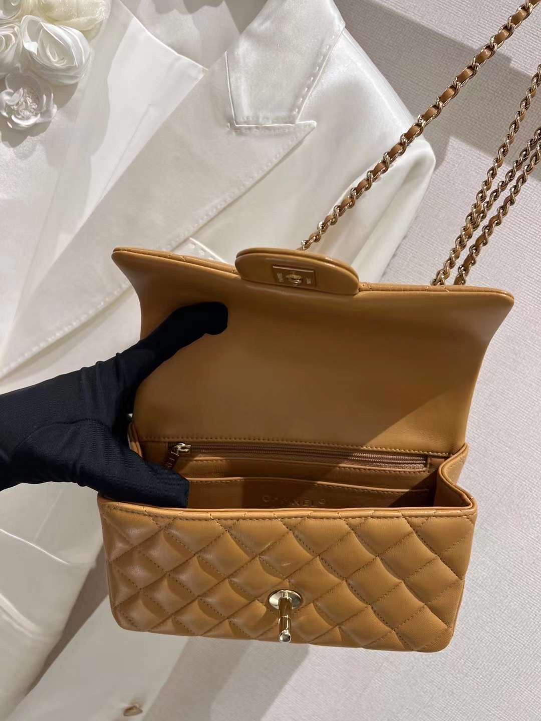 【P1880】Chanel包包价格 香奈儿爆款羊皮Coco Handle手提CF女包 奶油棕