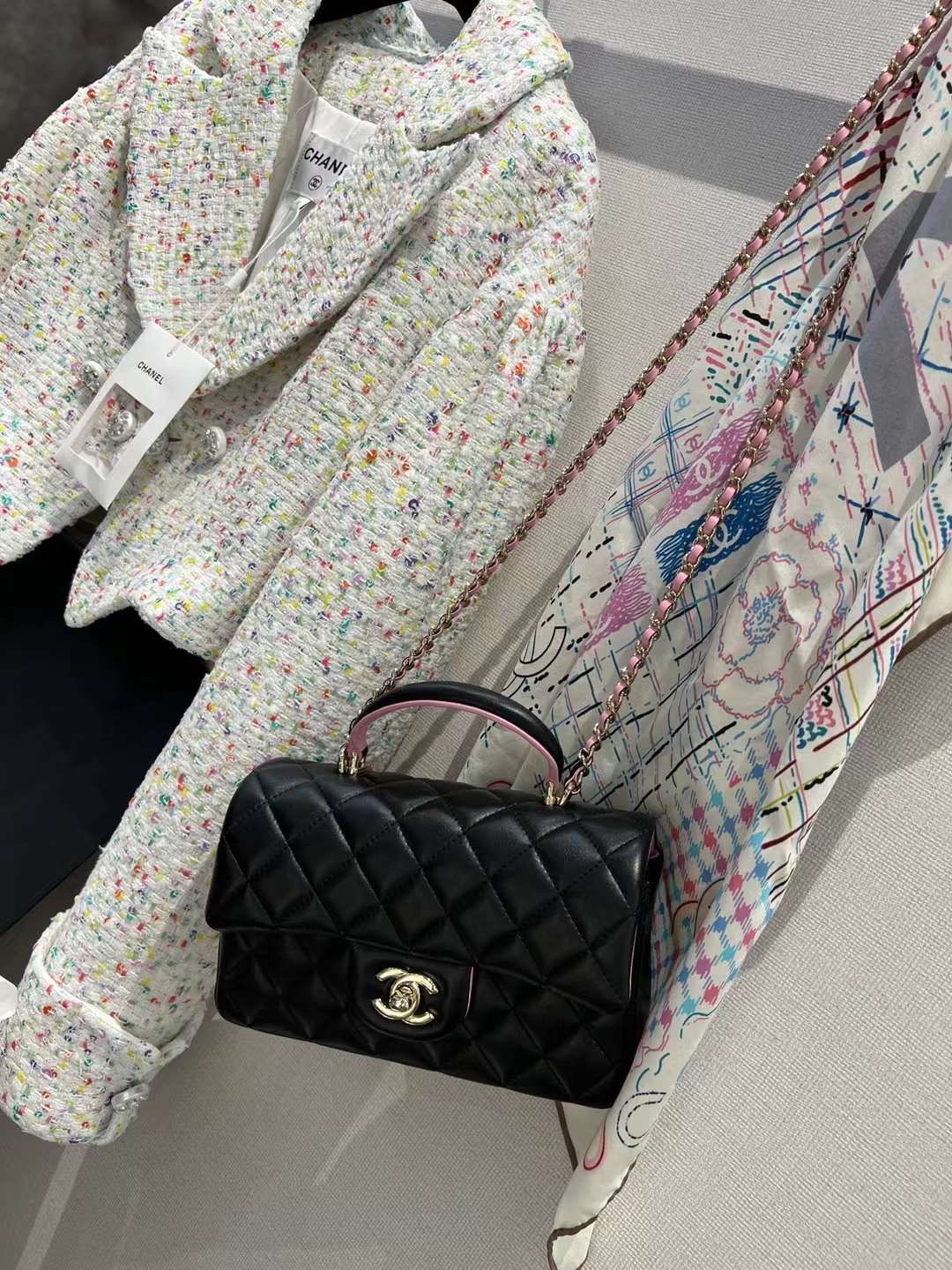 【P1880】香奈儿女包价格 Chanel Coco Handle 黑粉拼色手提斜挎CF包包