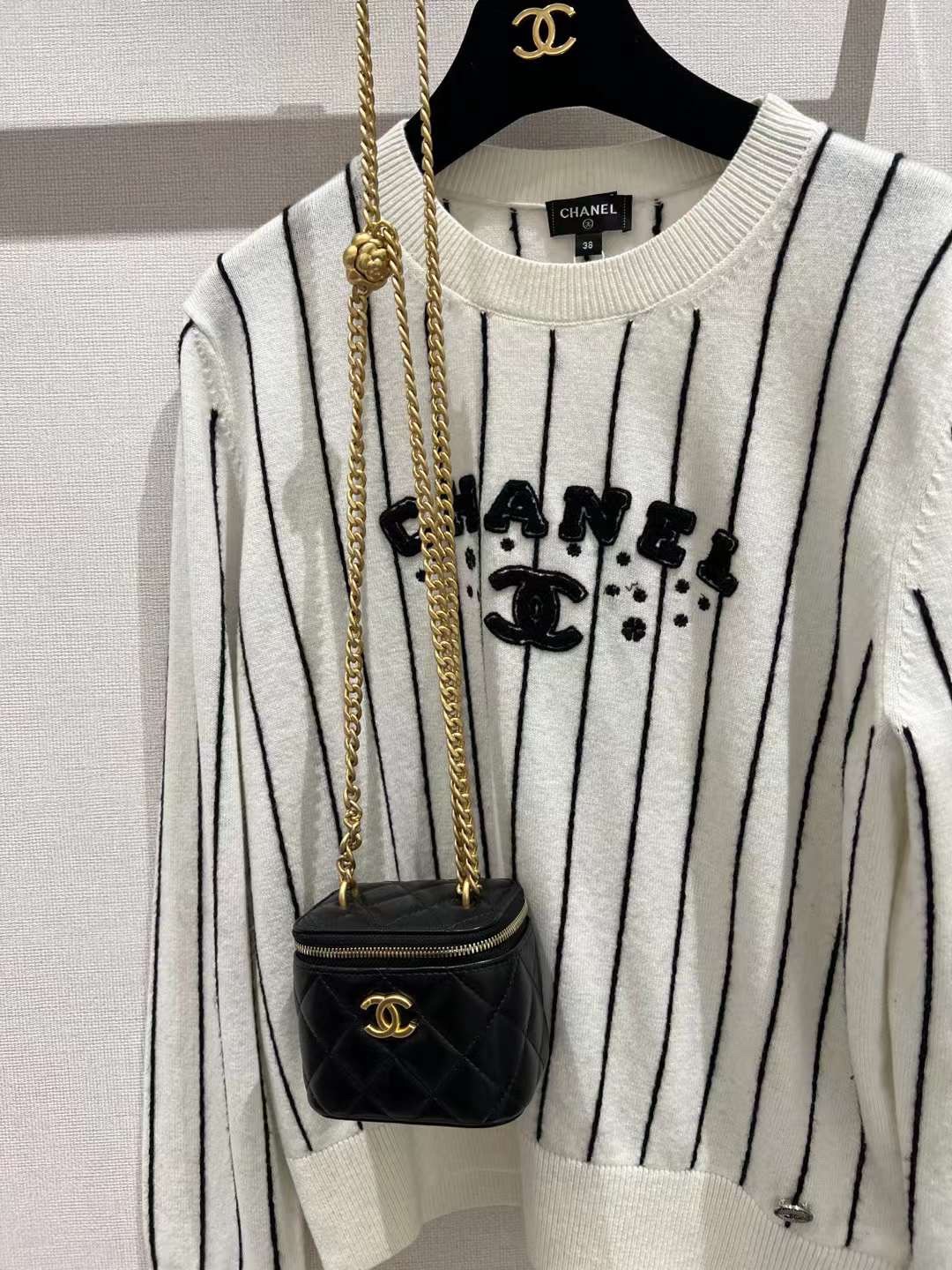 【P1170】厂家直销 Chanel香奈儿2023新款山茶花五金链条迷你盒子包 黑色