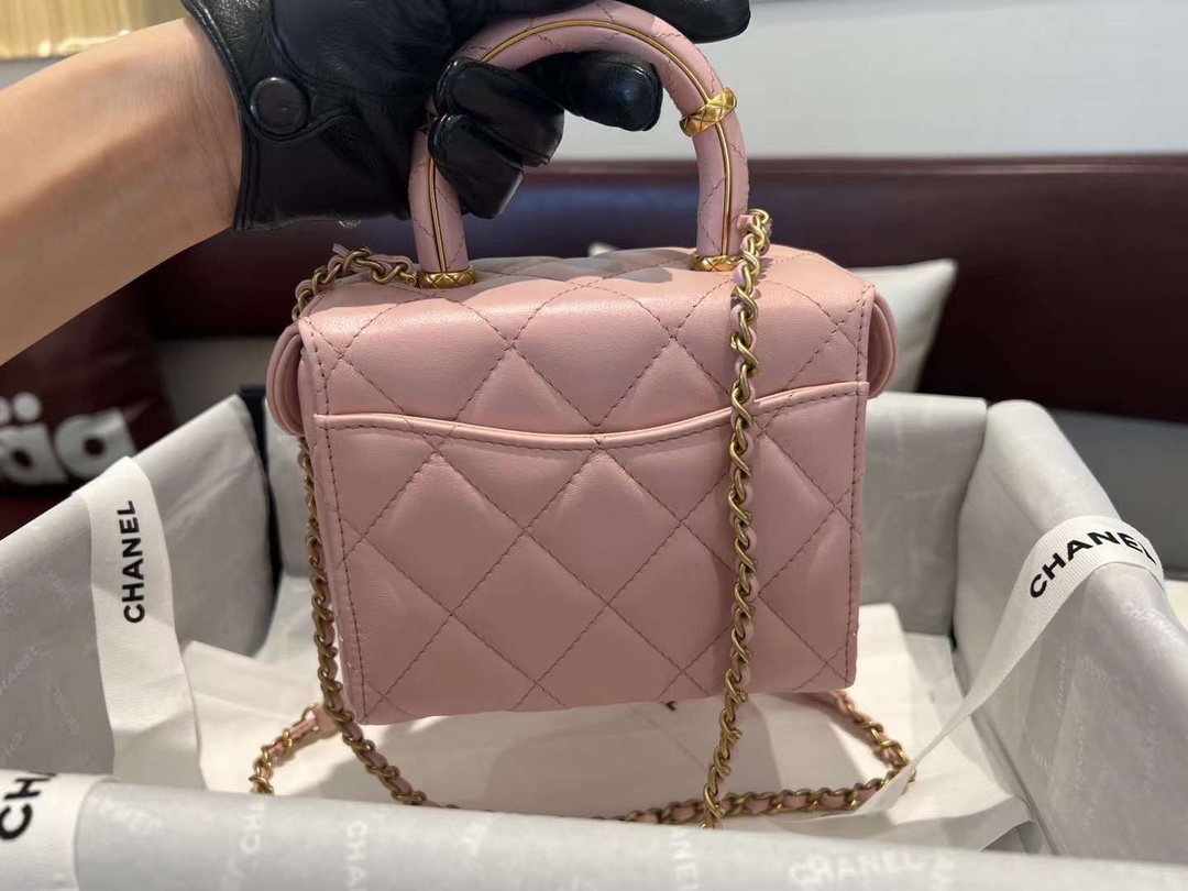 【P2370】Chanel女包货源 香奈儿23年春夏新款手柄口盖包盒子化妆包 粉色