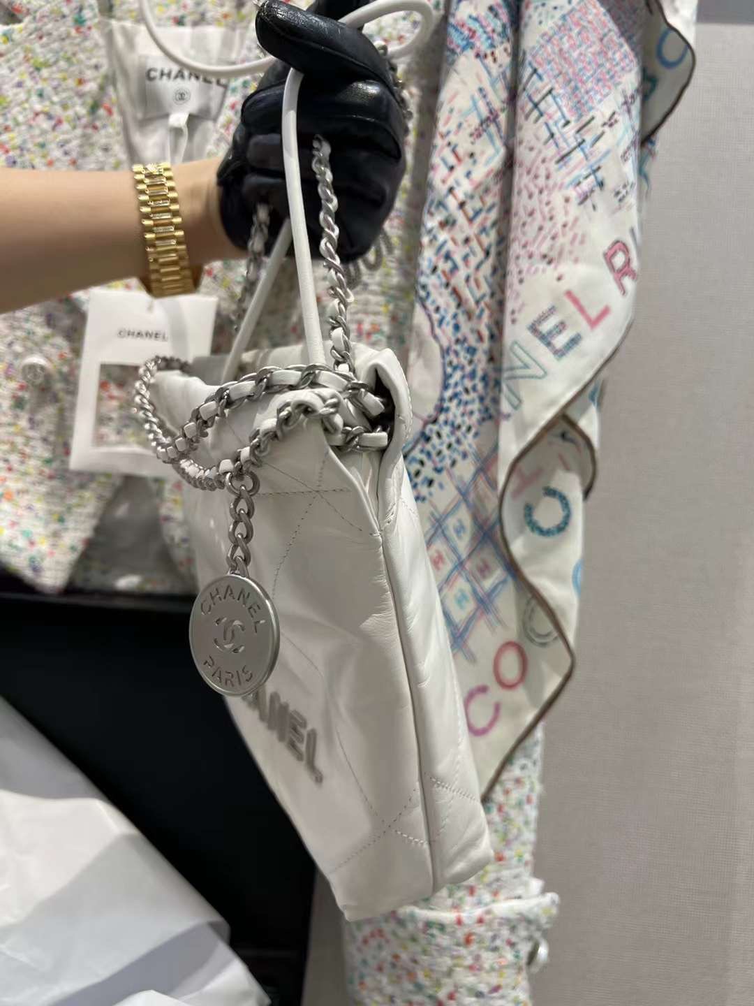 【P1880】香奈儿包包价格 Chanel白色羊皮22Bag迷你款单肩斜挎包 银扣