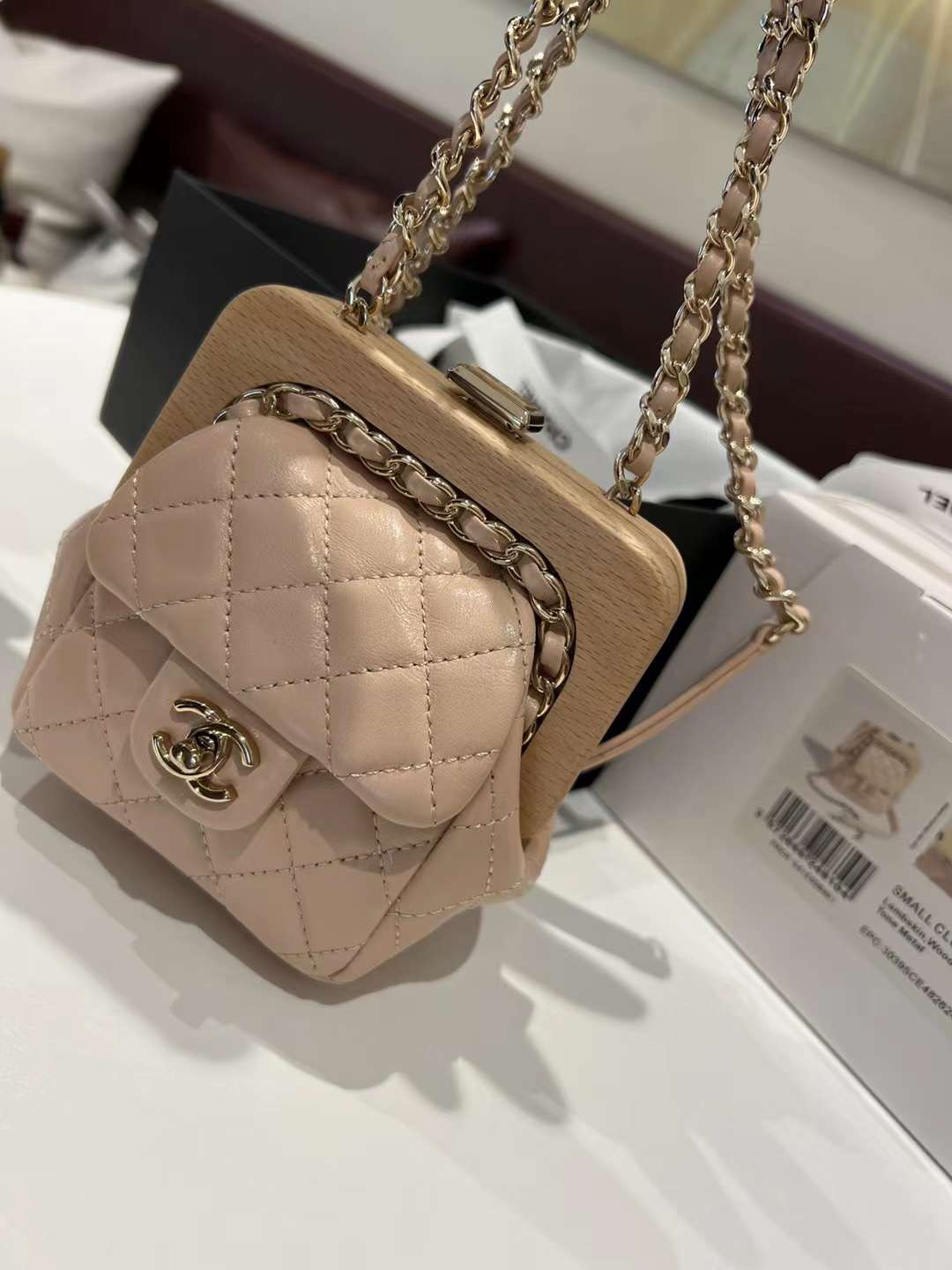 【P2180】Chanel Small Clutch 香奈儿裸色菱格纹羊皮链条木盒夹口包晚宴包